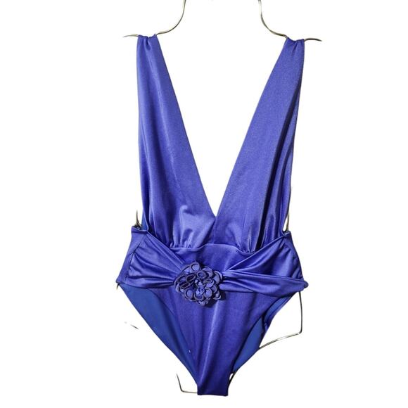 NEW Agua Bendita Ina Tile Embellished Flower Plunge V-Neck One Piece Swimsuit - Picture 4 of 9